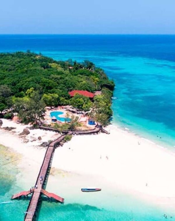 10-Day Bush & Beach Safari: Northern Circuit to Zanzibar